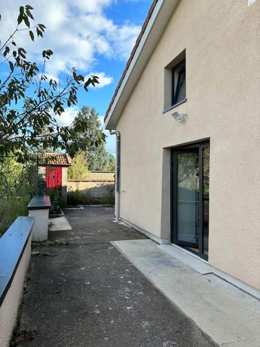 Charmante Maison Renovee Centre-Ville Balbigny Dış mekan fotoğraf